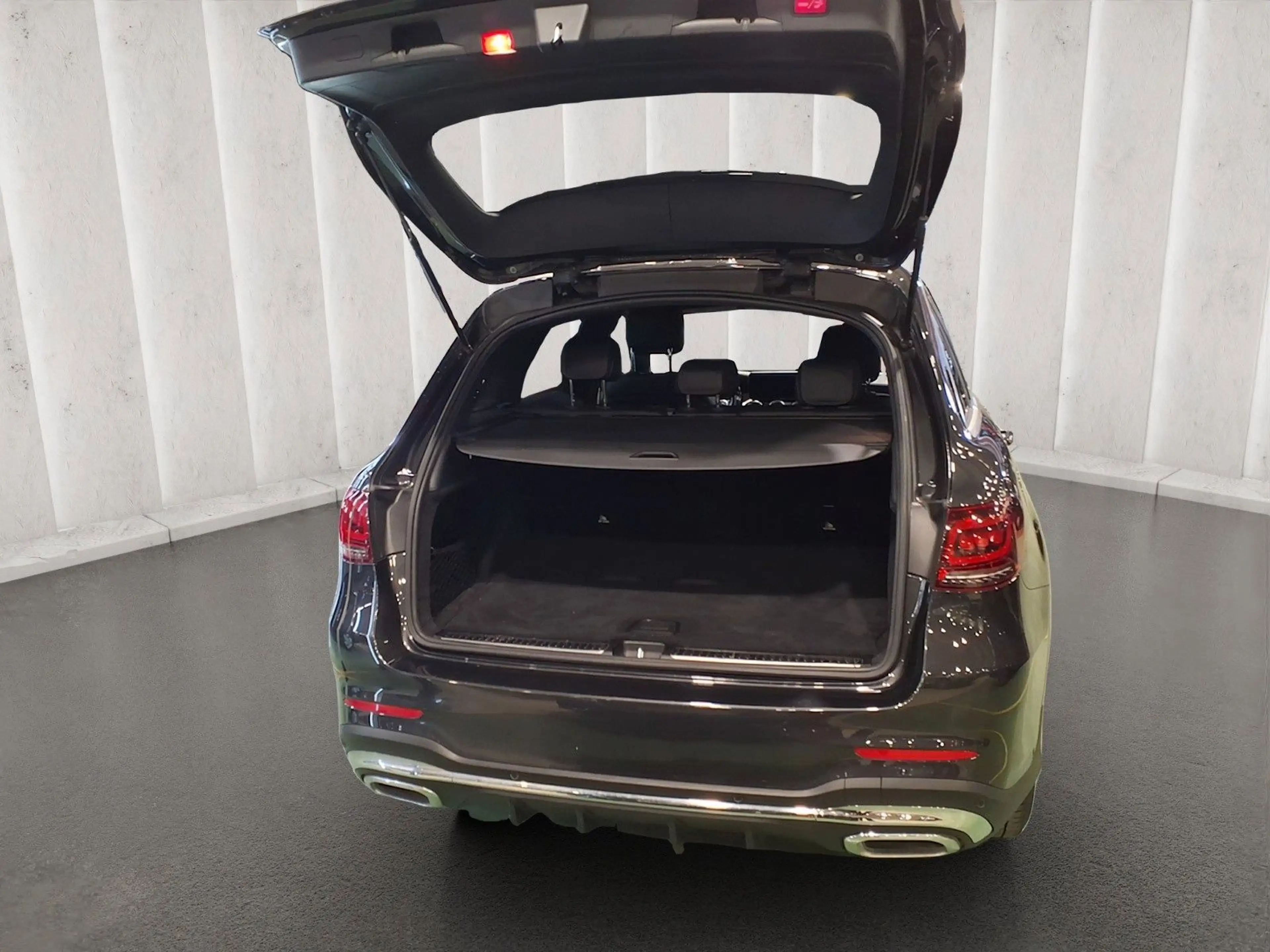 Mercedes-Benz GLC 200 d 4Matic,AMG,9G,RFK,SHZ,SportMFLR*4 — photo 5
