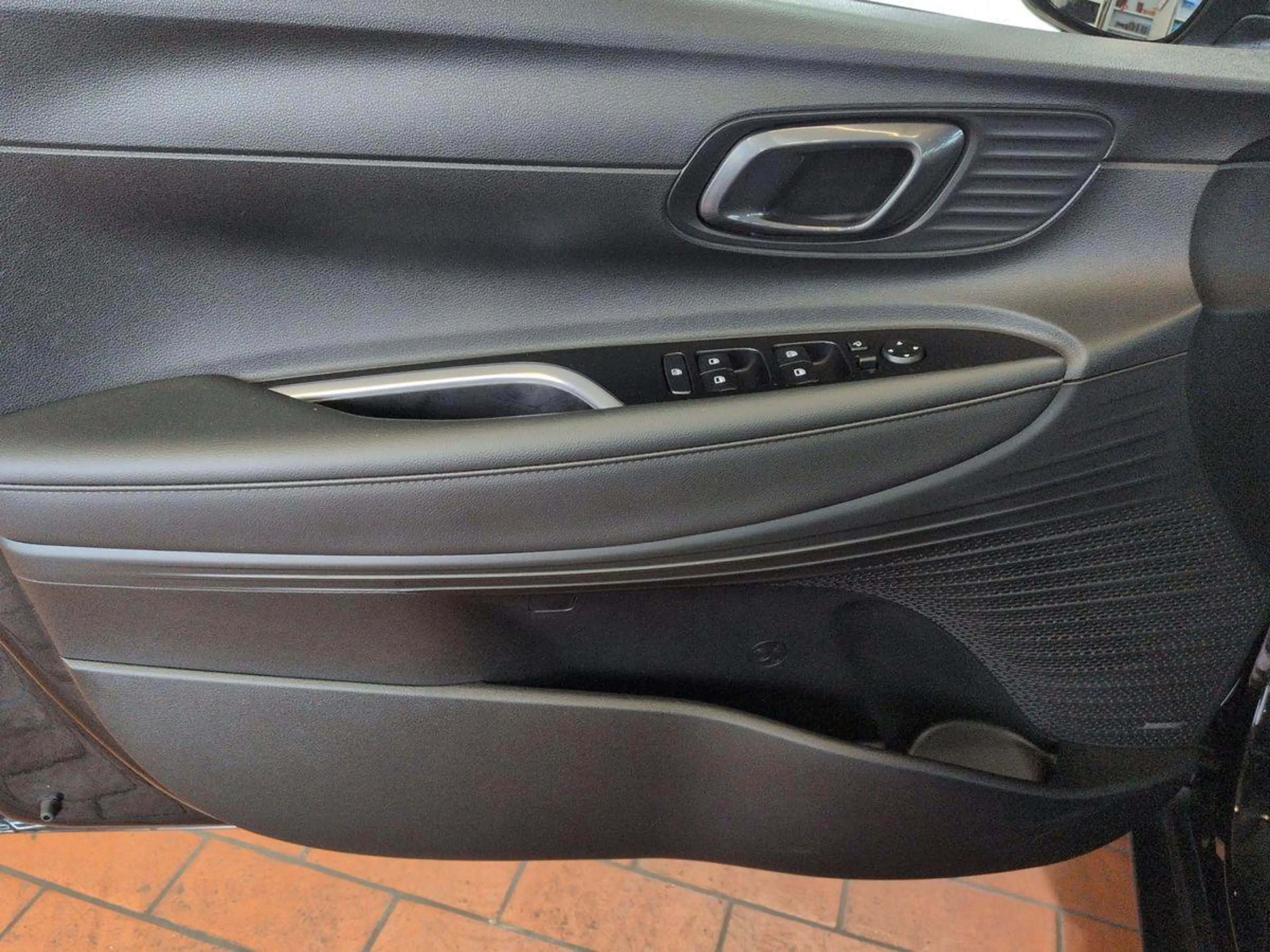 Hyundai BAYON Trend 1.0L / Fahrassistenz-System / LED — photo 10