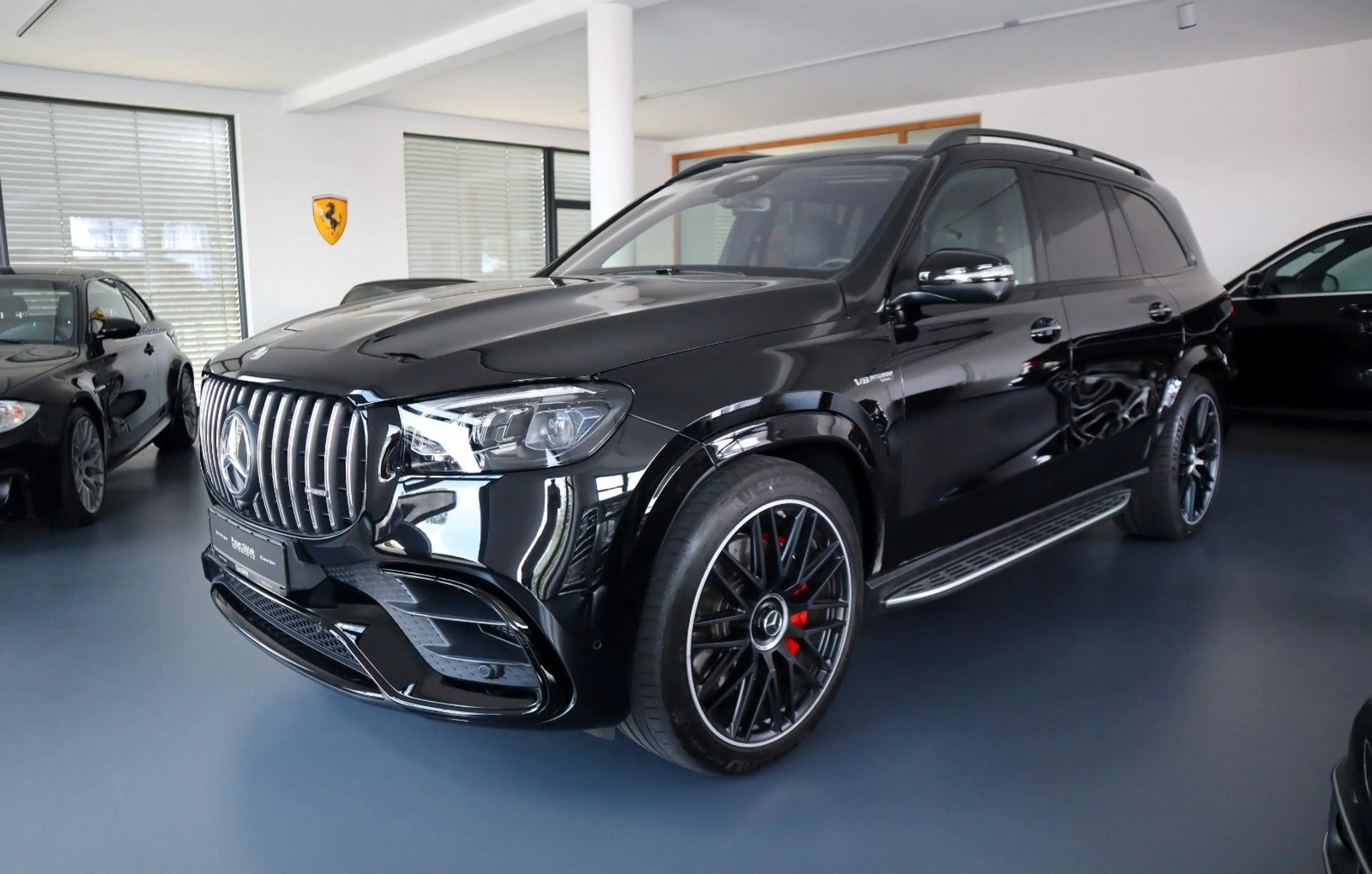 Mercedes-Benz GLS 63 AMG AMG / Carbon / 23" / Burmester / Standh.
