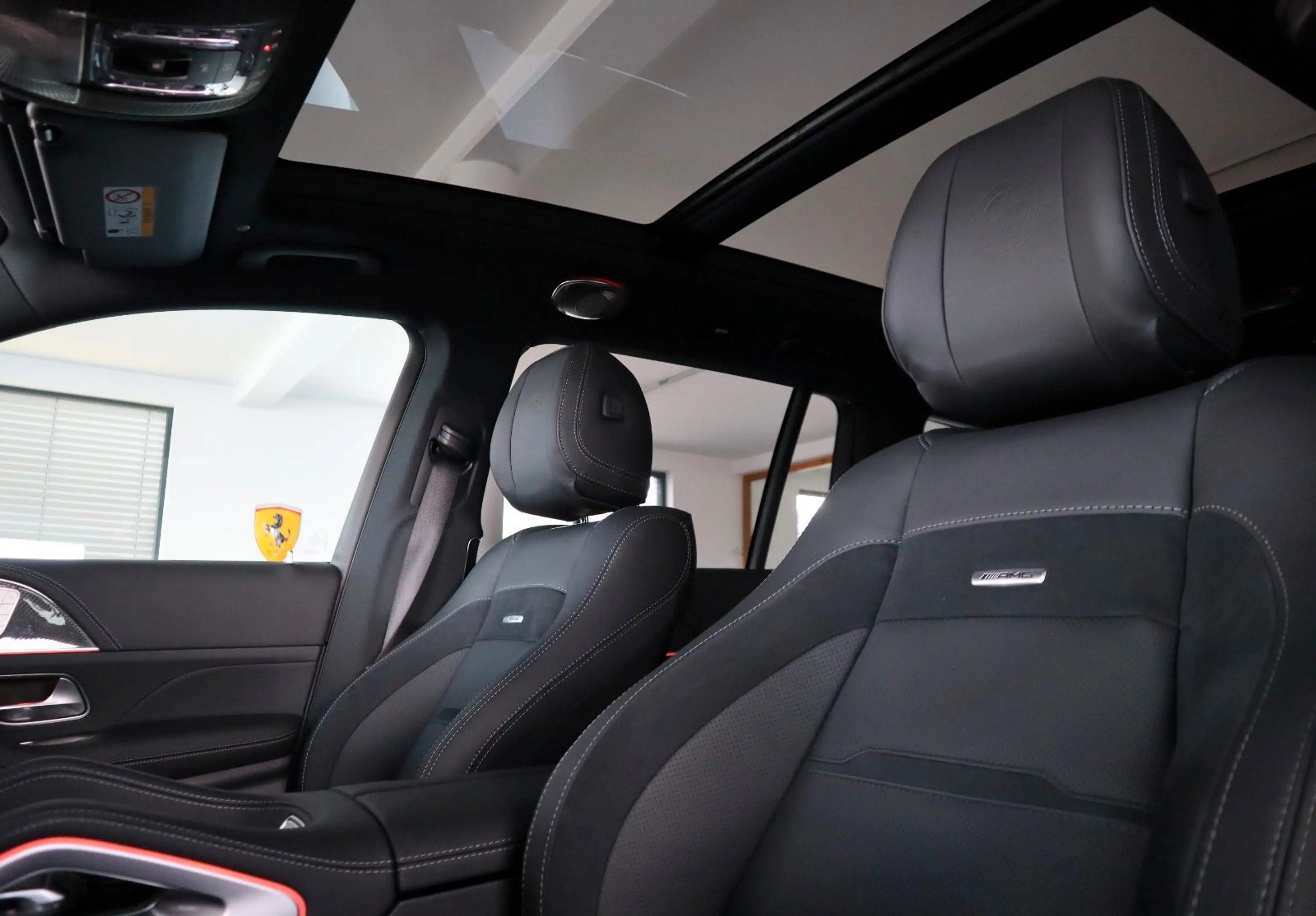 Mercedes-Benz GLS 63 AMG AMG / Carbon / 23" / Burmester / Standh. — photo 13