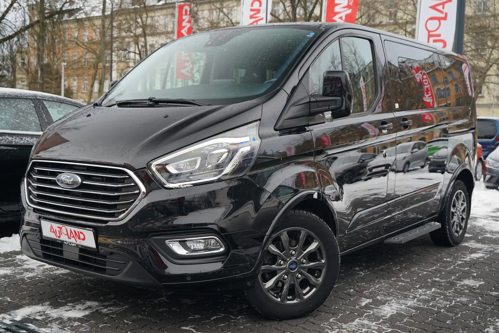 Ford Tourneo Custom TDCi Titanium X Bi-Xenon AHK Schwarz - 2