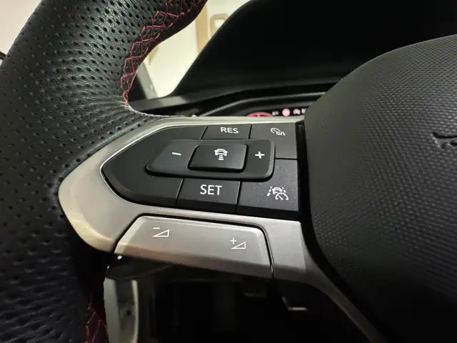 Volkswagen Polo view 12