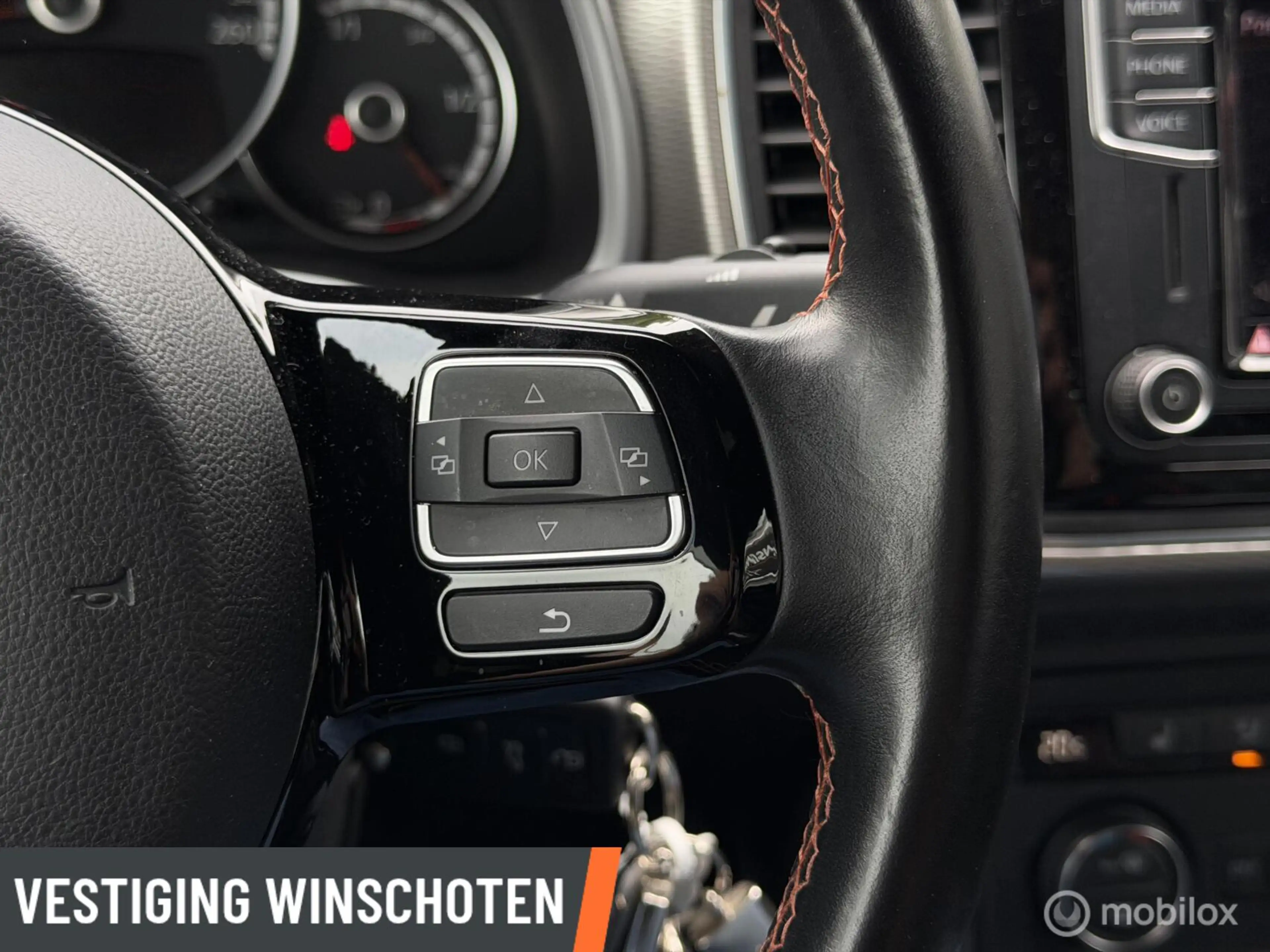 Volkswagen Beetle 1.2 TSI Exclusive Series | PDC V+A | Navi | Cruise — photo 12