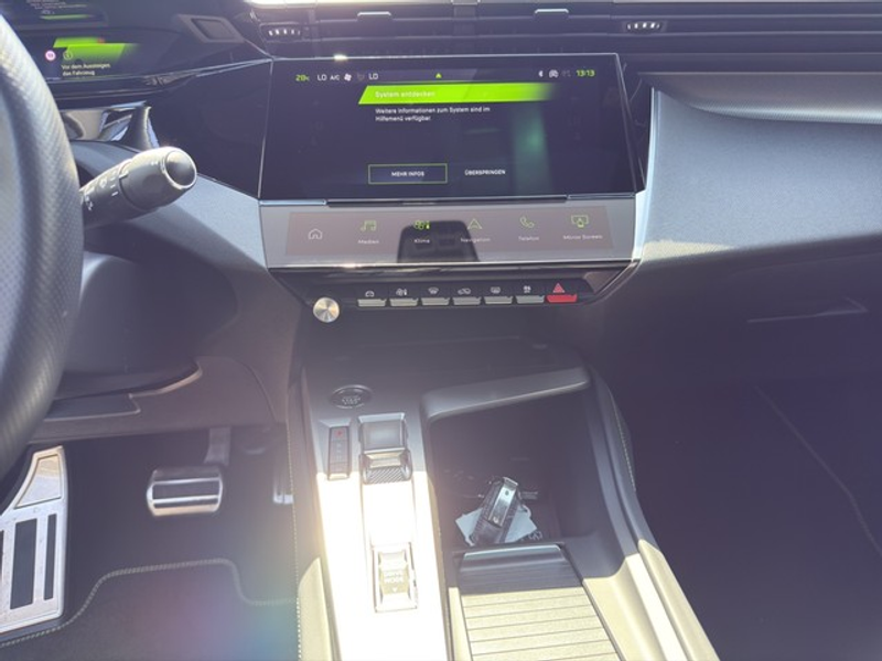 Peugeot 408 GT APPLE CARPLAY SHZ LED KEYLESS SCHIEBEDACH — photo 12