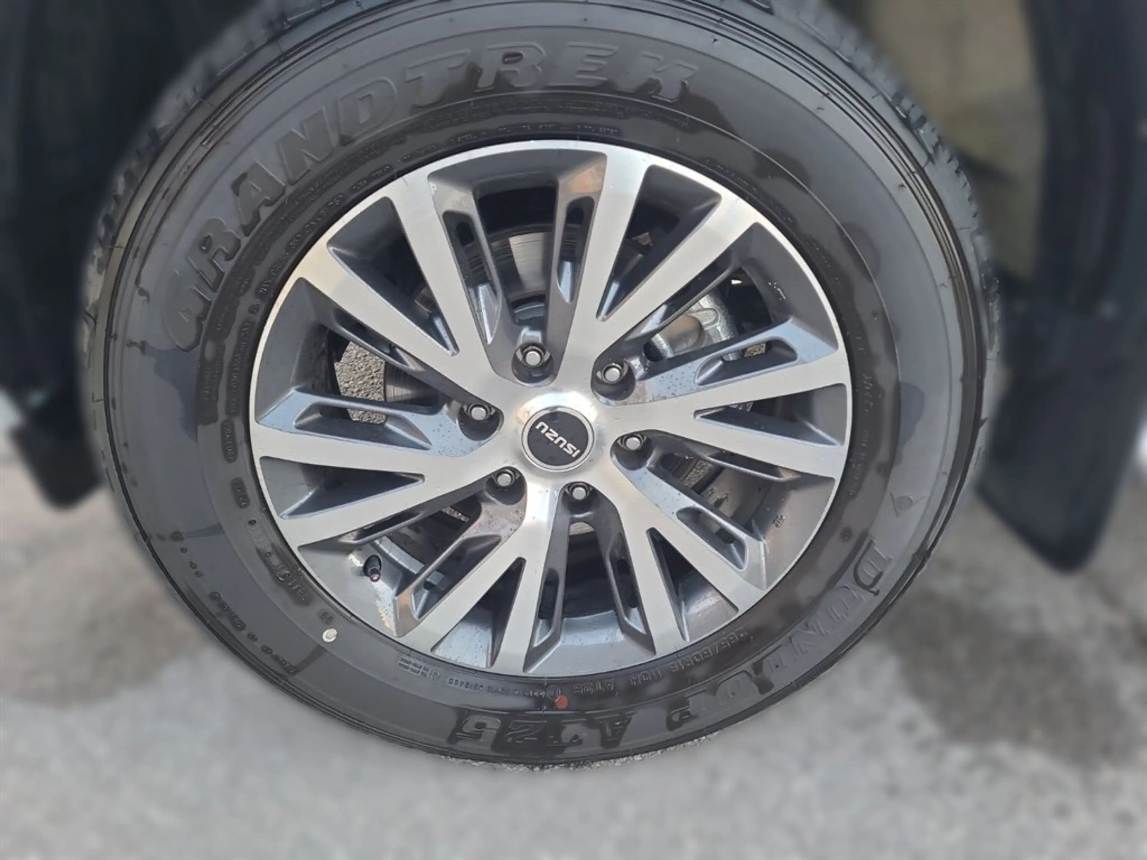 Isuzu D-Max Double Cab 4x4 LSE A/T Face Lift — photo 4