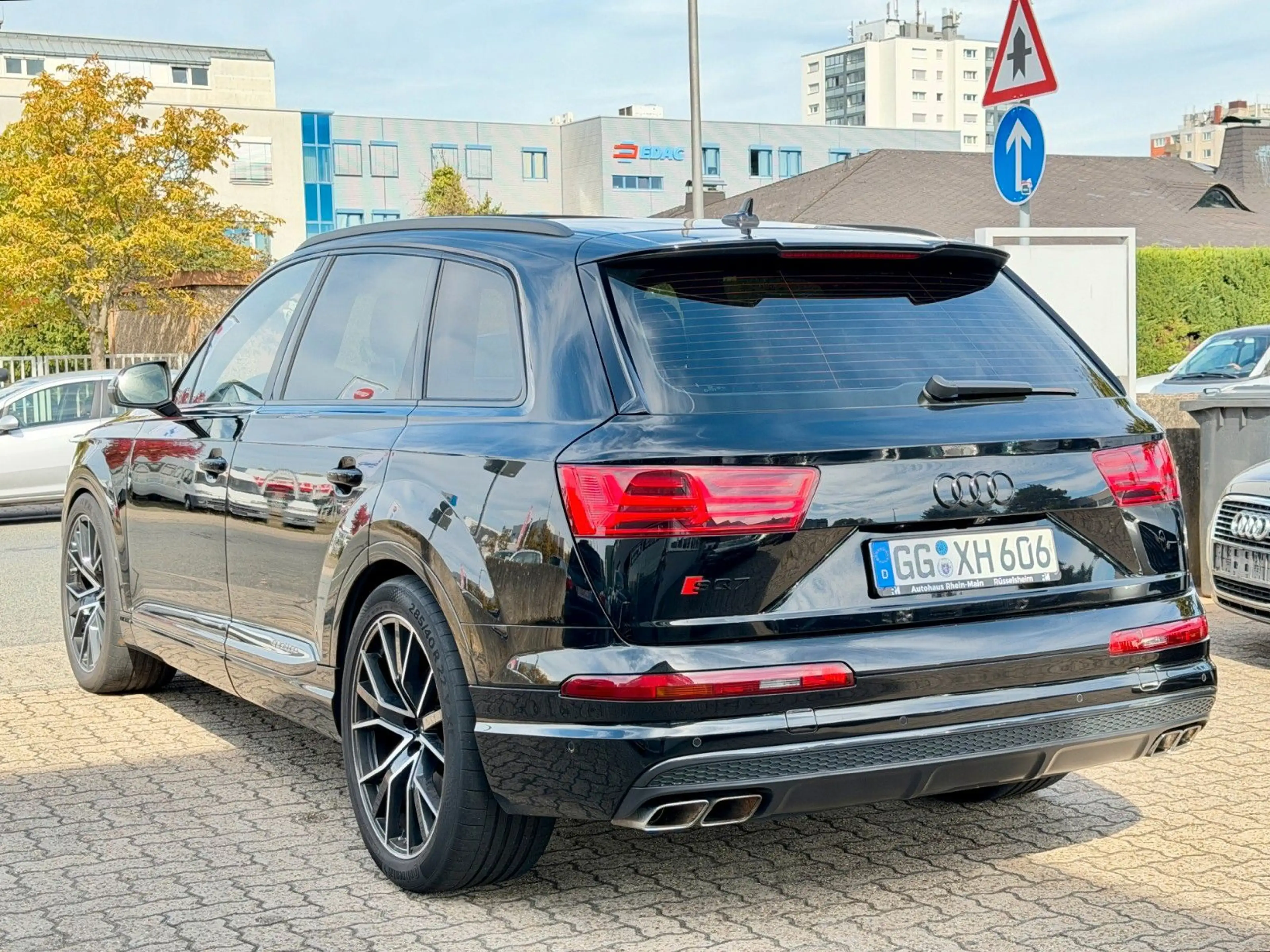 Audi SQ7 quattro*Panorama*7-Sitzer*NachtSich*Bose*Cam — photo 5