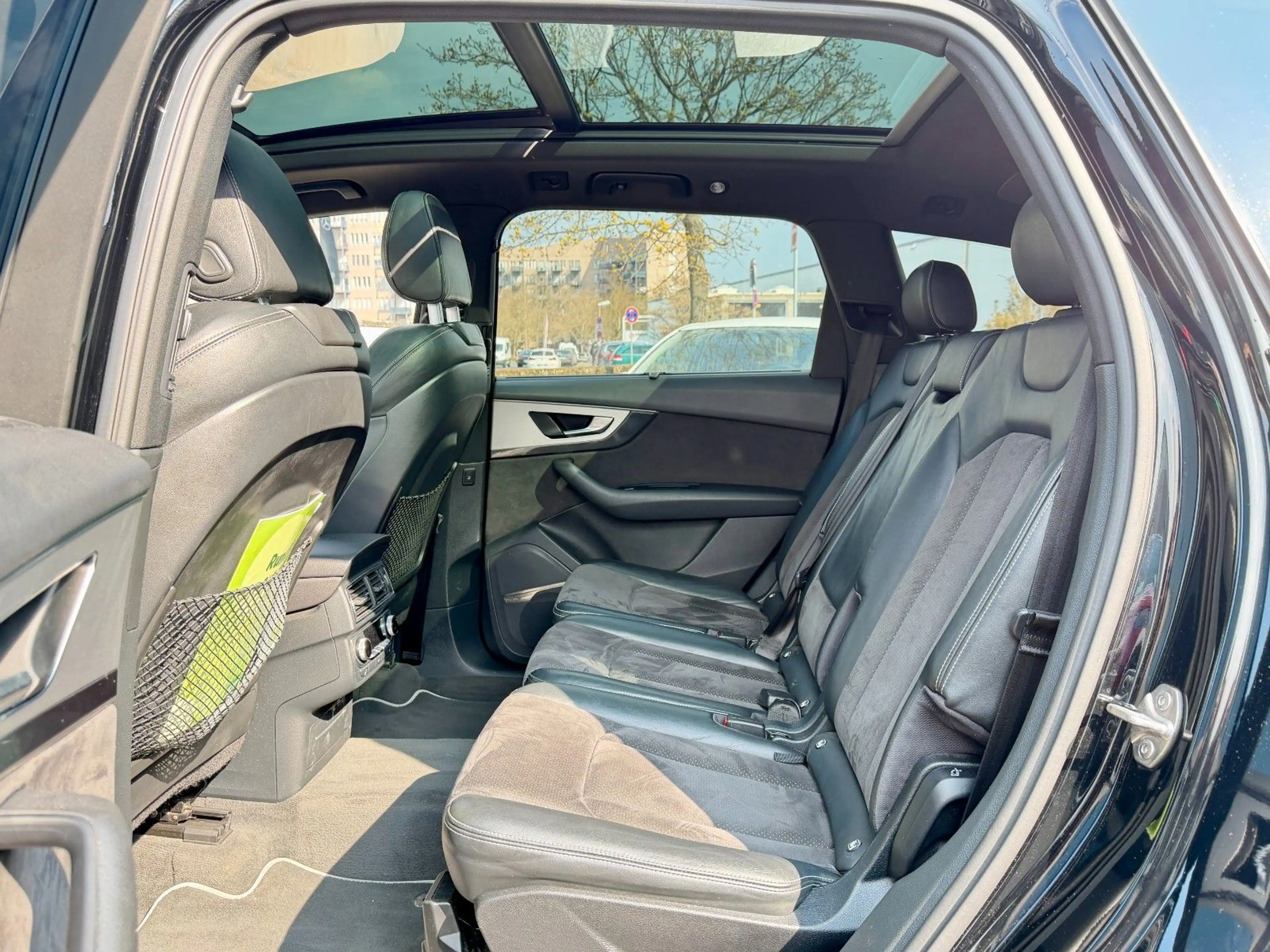 Audi SQ7 quattro*Panorama*7-Sitzer*NachtSich*Bose*Cam — photo 11