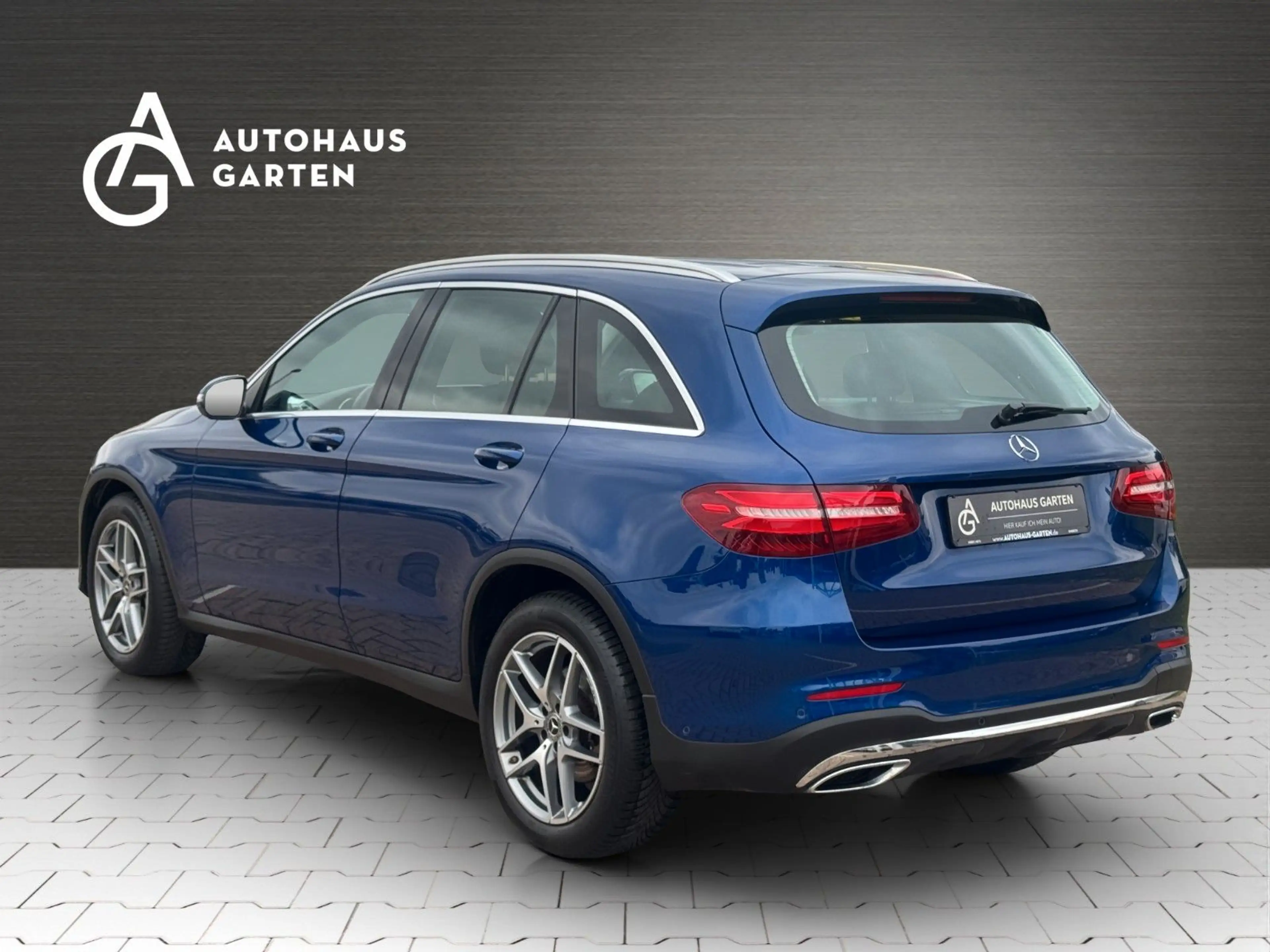Mercedes-Benz GLC 350 d 4Matic AMG-Line LED Leder Kamera SHZ — photo 3