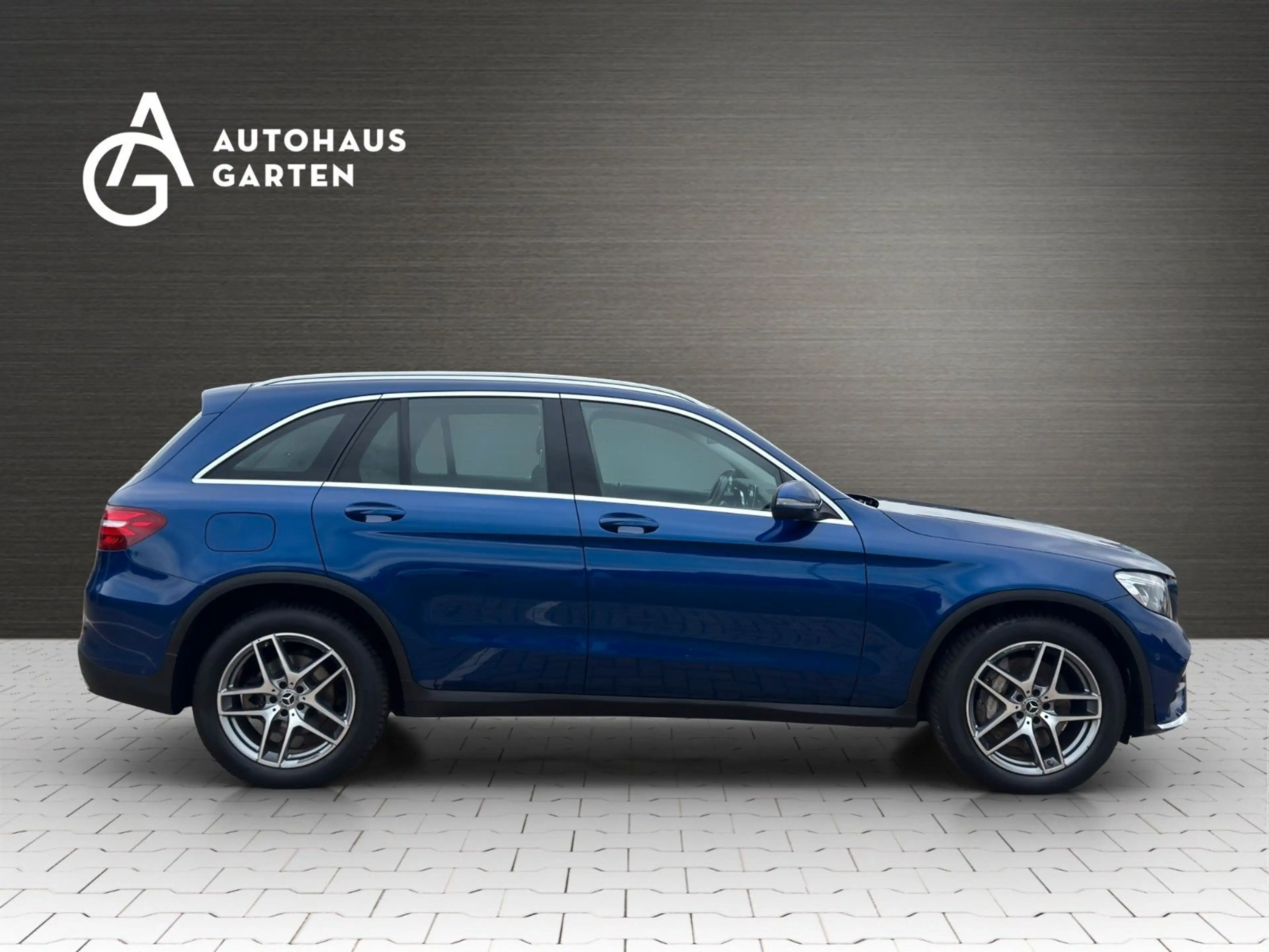 Mercedes-Benz GLC 350 d 4Matic AMG-Line LED Leder Kamera SHZ — photo 6