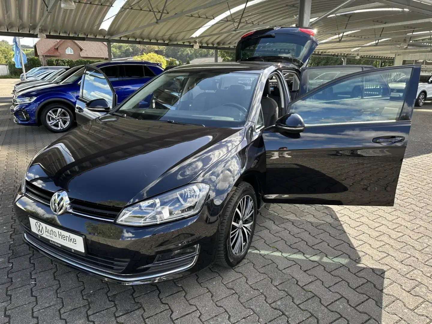 Volkswagen Golf VII 1.2 TSI BMT ALLSTAR + PDC + GRA Klima Schwarz - 2
