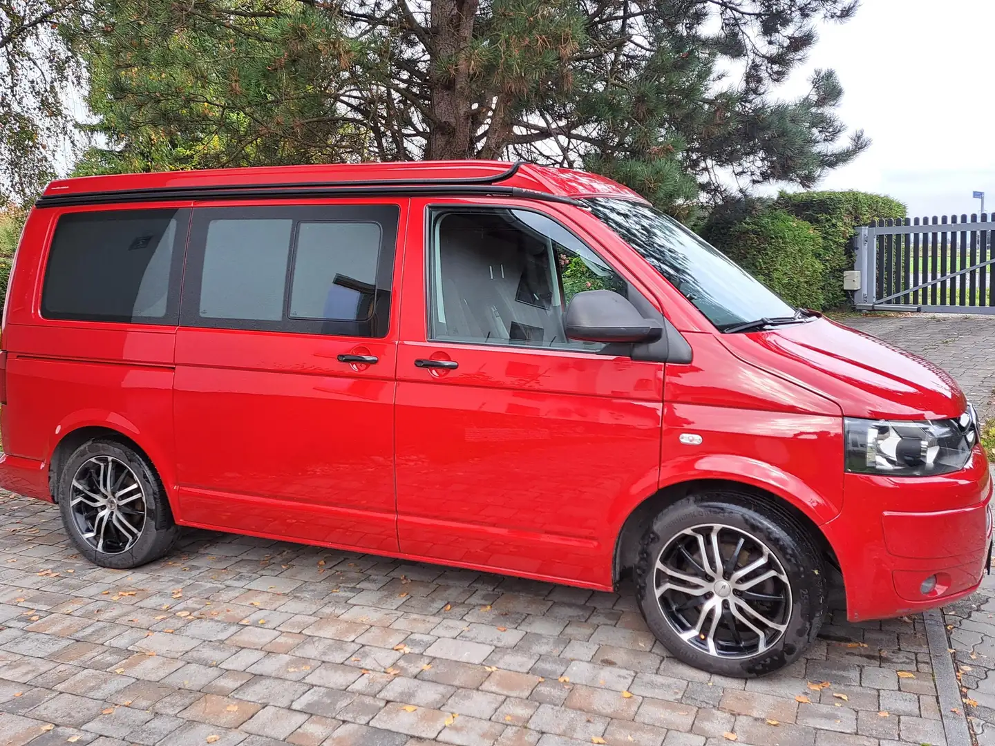 Volkswagen T5 California Multivan,  wie California Beach Rot - 1