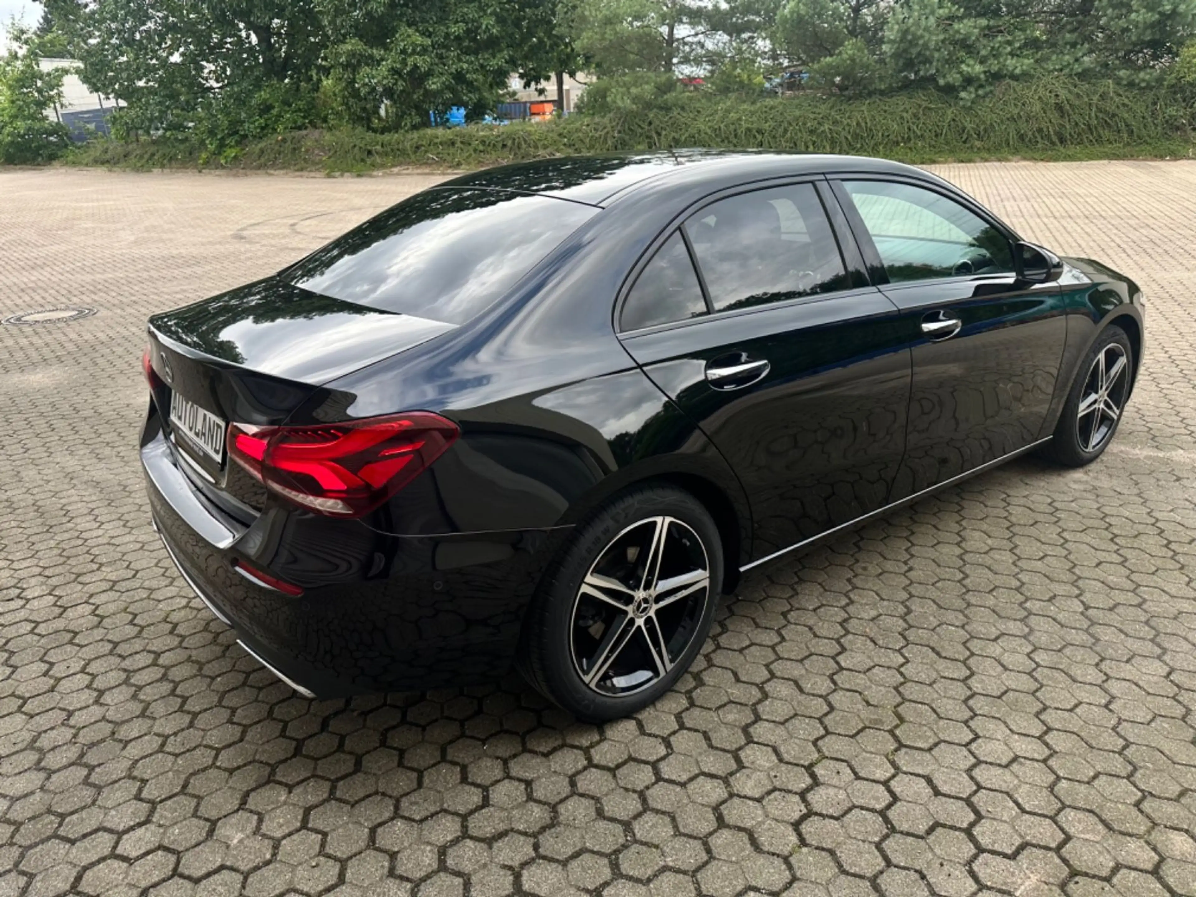 Mercedes-Benz A 200 d Limousine*8G-DCT*Progressive*Widescreen* — photo 3