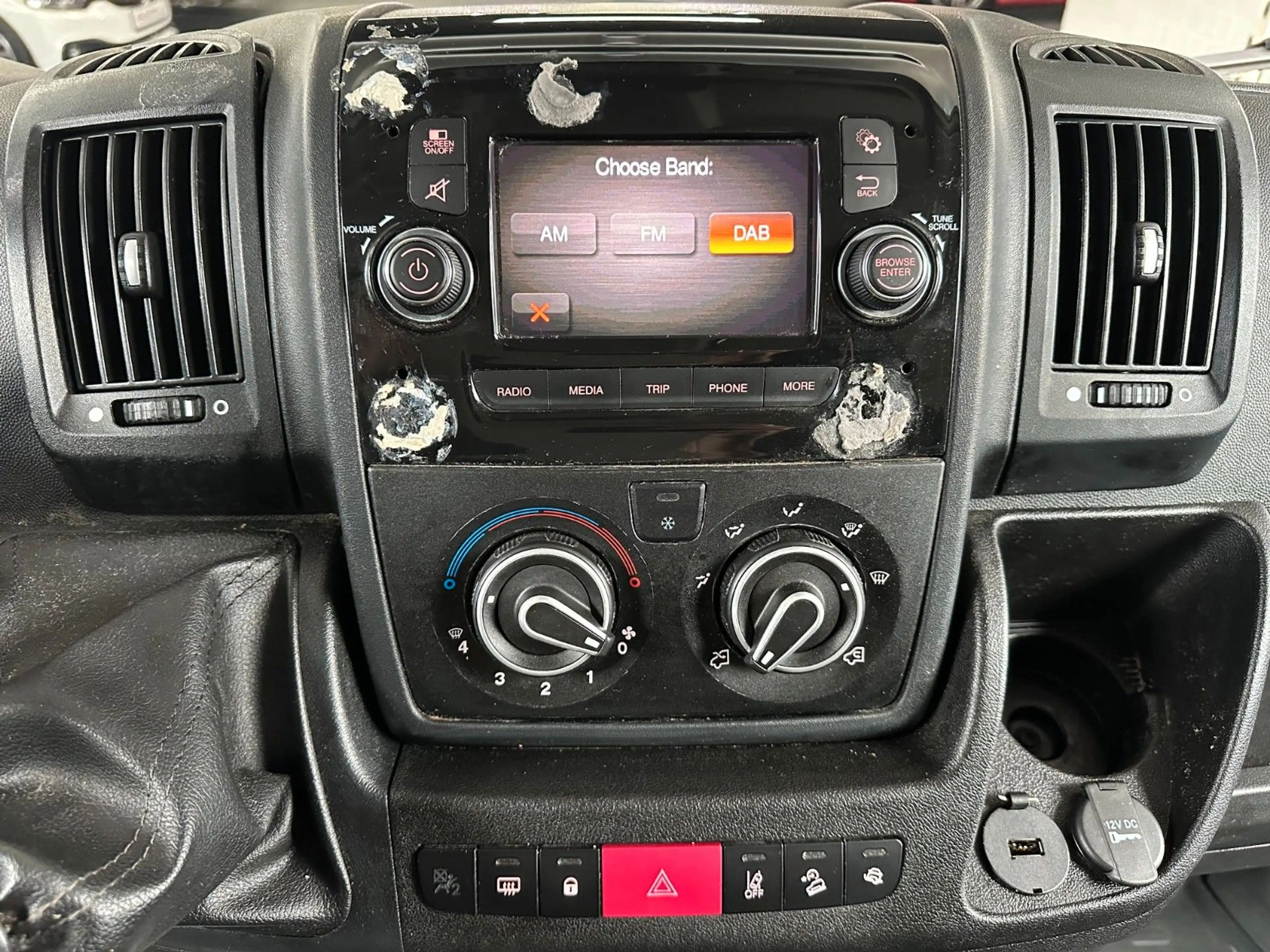 Peugeot Boxer Kasten 328 2.2BlueHDi 120 Pro*TÜV&Insp.NEU — photo 12