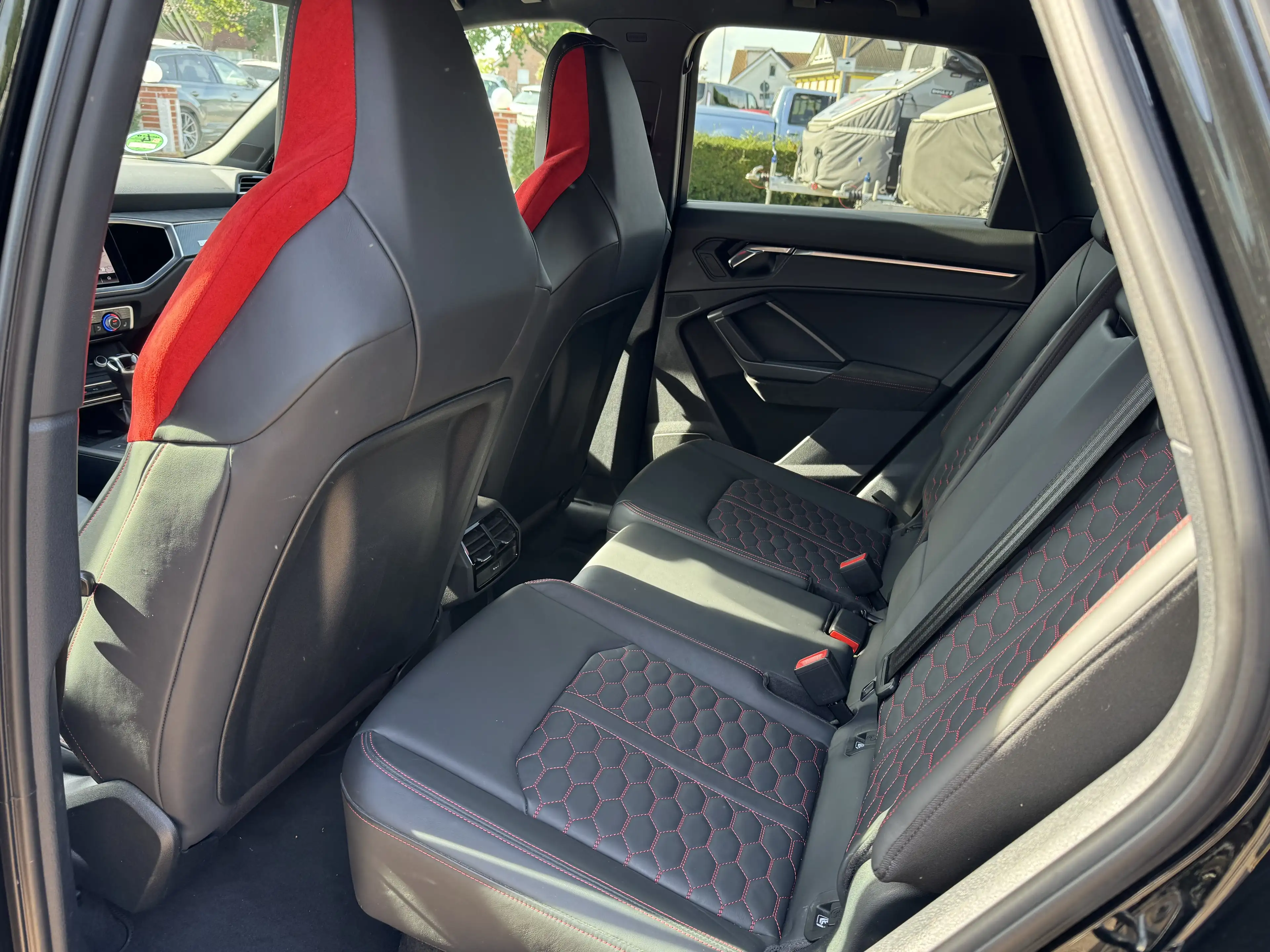 Audi RS Q3 2.5 TFSI quattro AHK 360Grad B&O Raute Leder Panodach — photo 7
