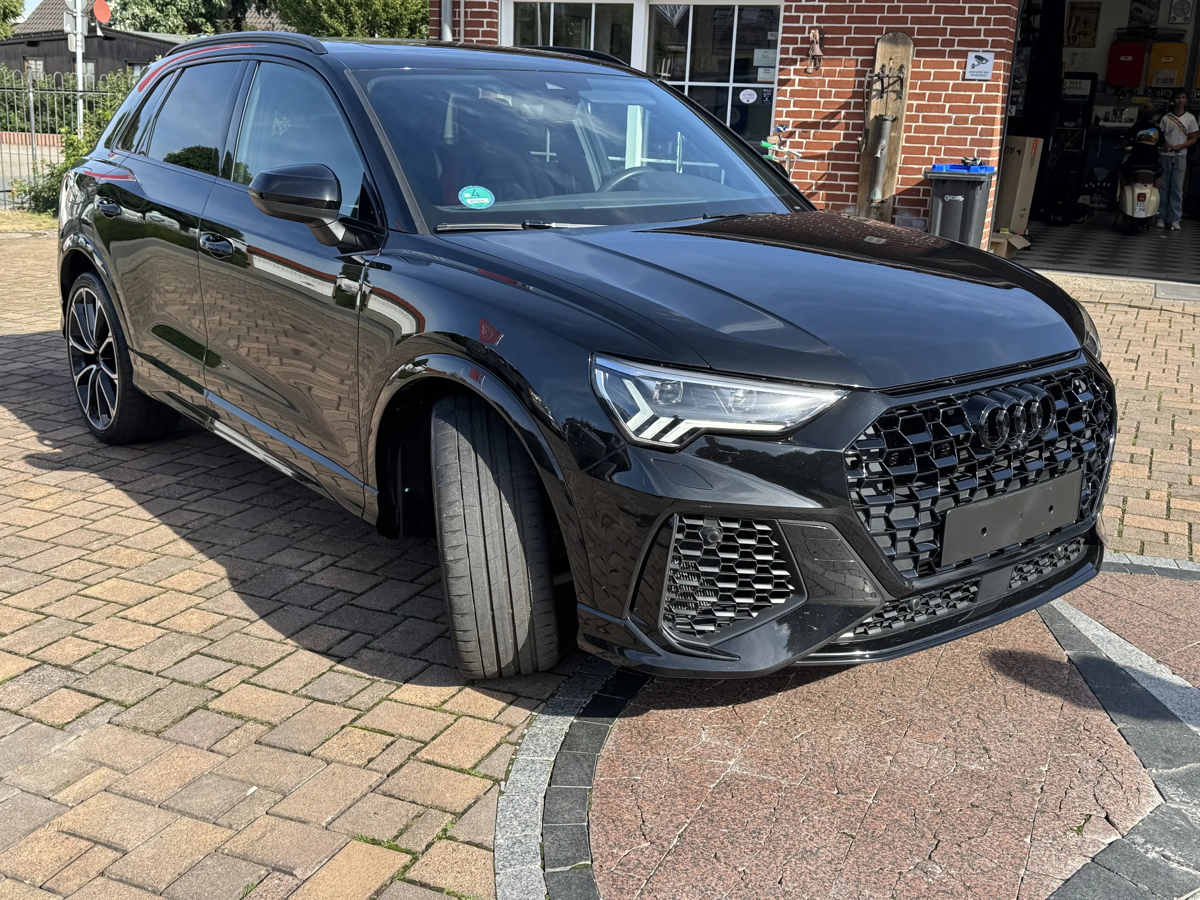 Audi RS Q3 2.5 TFSI quattro AHK 360Grad B&O Raute Leder Panodach — photo 2