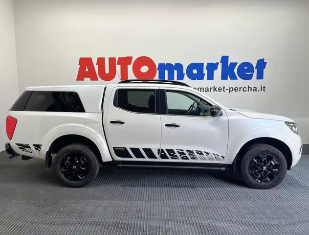 Nissan Navara 2.3 dci Double Cab N-Guard 4wd 190cv auto