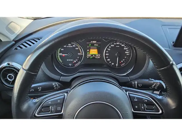 Audi E-Tron view 5