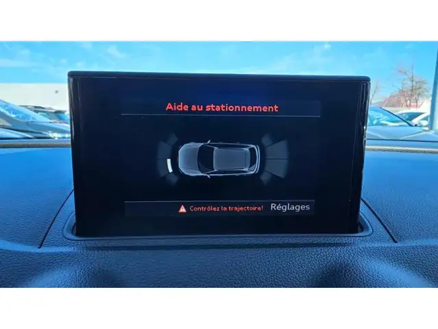 Audi E-Tron view 10