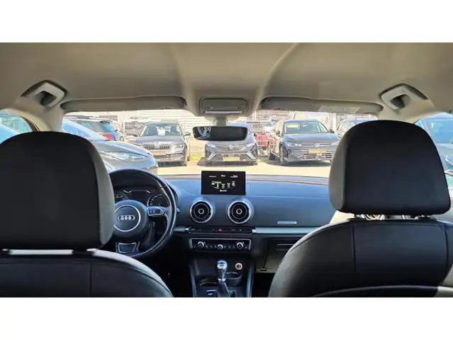 Audi E-Tron view 14