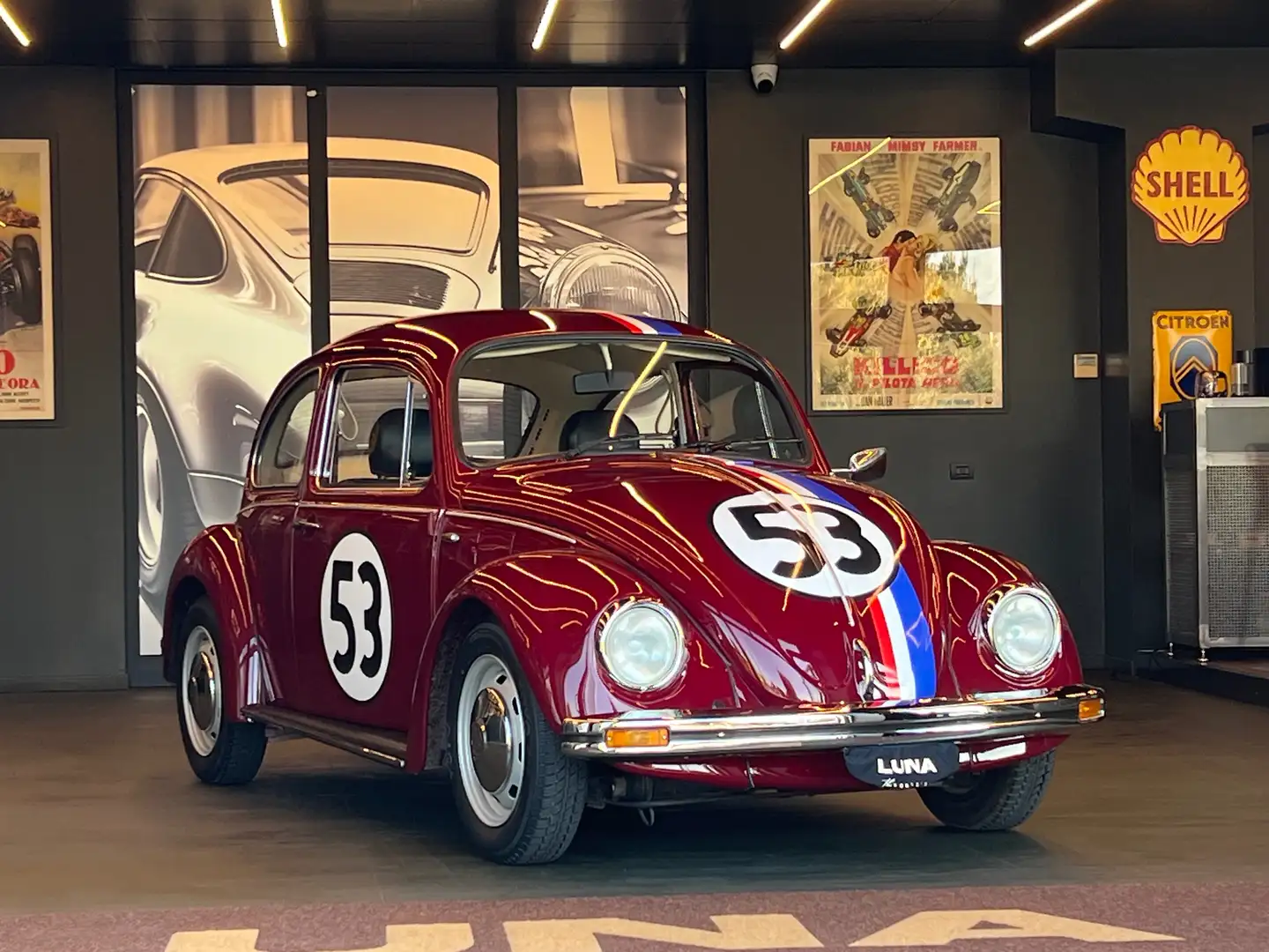 Volkswagen Maggiolino 1.2 VETRO PIATTO -THE WORLD'S STYLE- Rood - 1