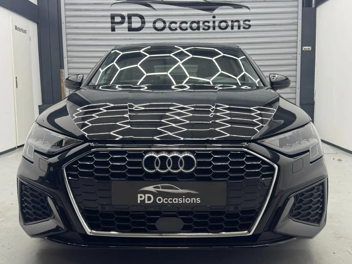 Audi A3 Sportback 30 TFSI S-Line Hybride - Airco - Navi - Zwart - 2
