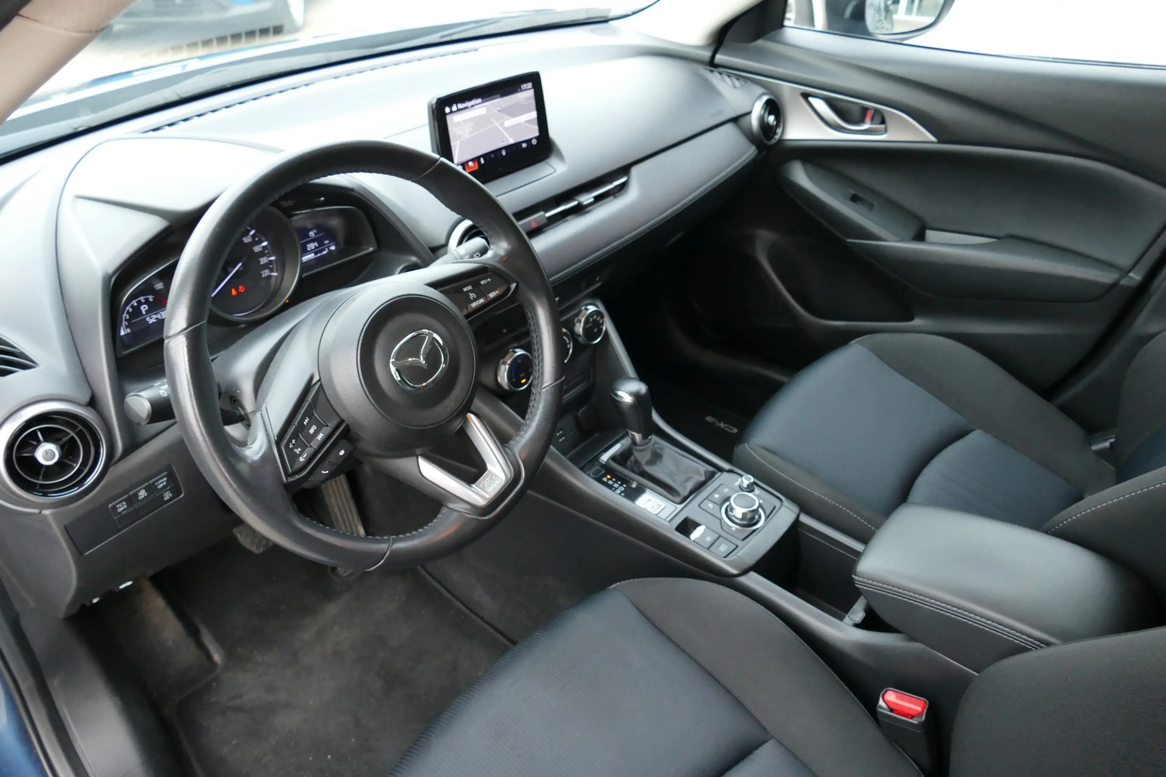 Mazda CX-3 2.0 Center-Line LED Navi Totwinkel AHK — photo 8