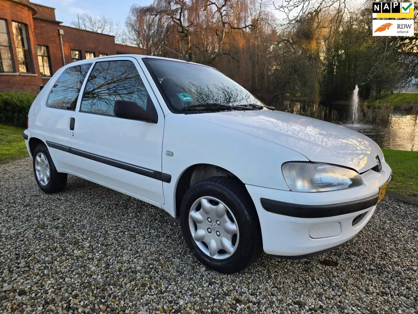 Peugeot 106 1.1 XR *apk:01-2027* Fehér - 1