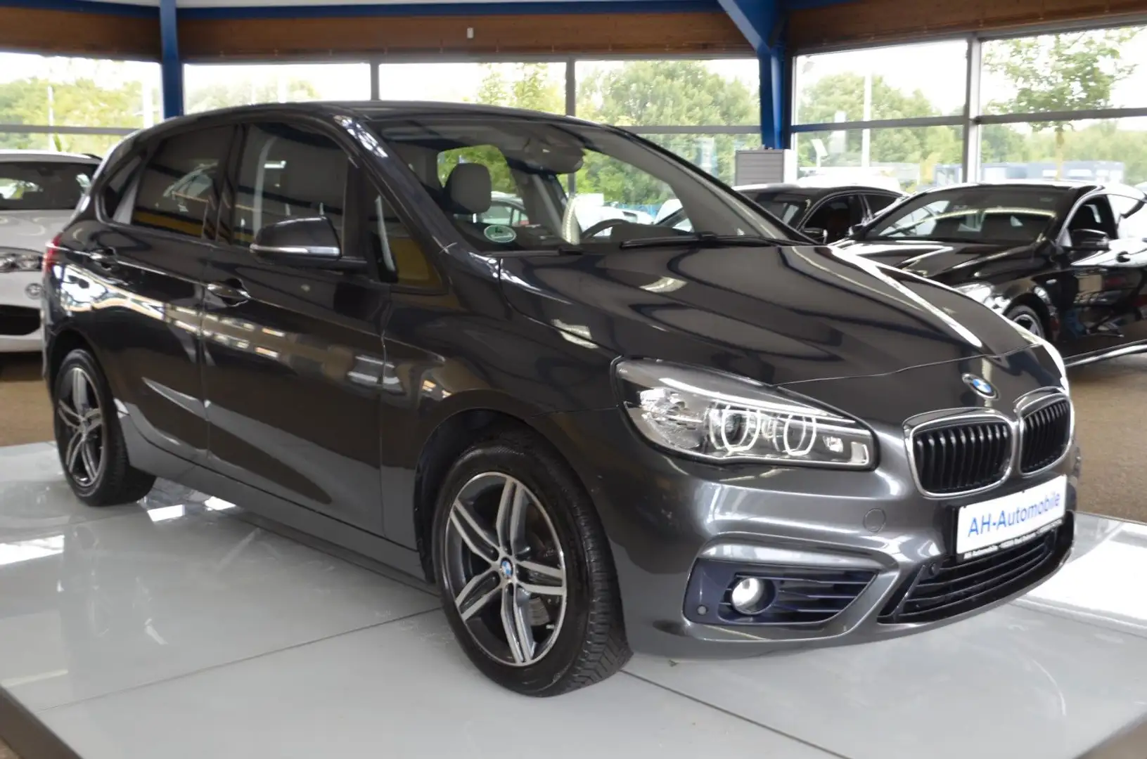BMW 220 Sport Line AUTOMATIK / XENON Gris - 2