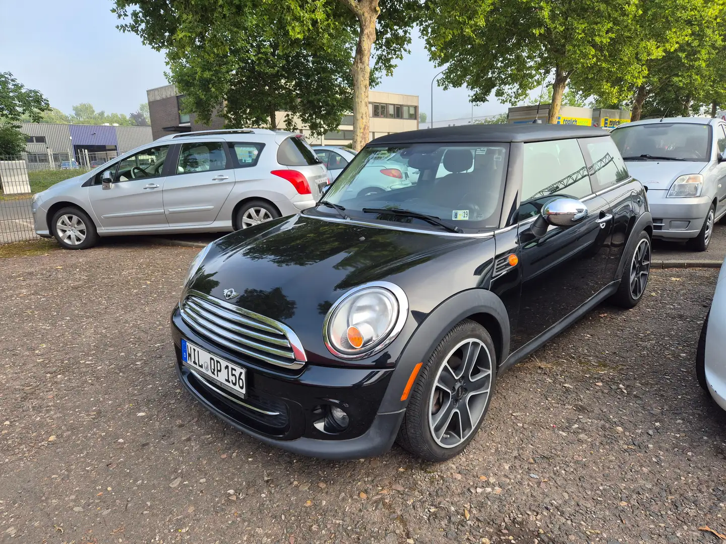 MINI Cooper one Negro - 2