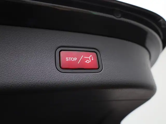 Mercedes-Benz GLC view 12