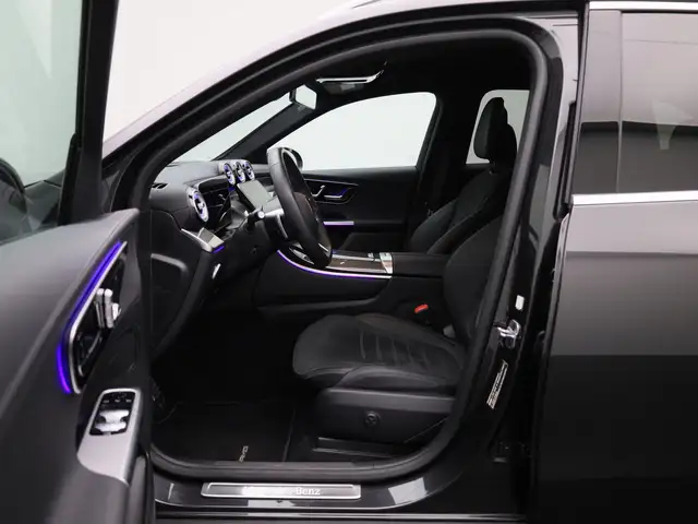 Mercedes-Benz GLC view 9
