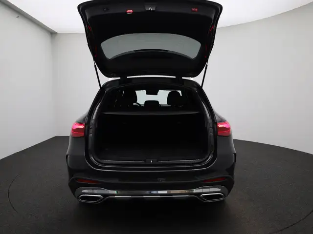 Mercedes-Benz GLC view 11