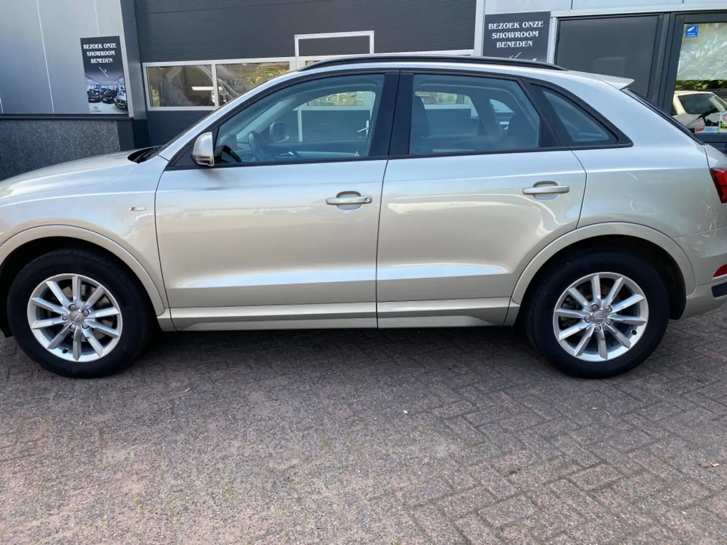 Audi Q3 2.0 TFSI quattro ADRENALIN Argent - 2