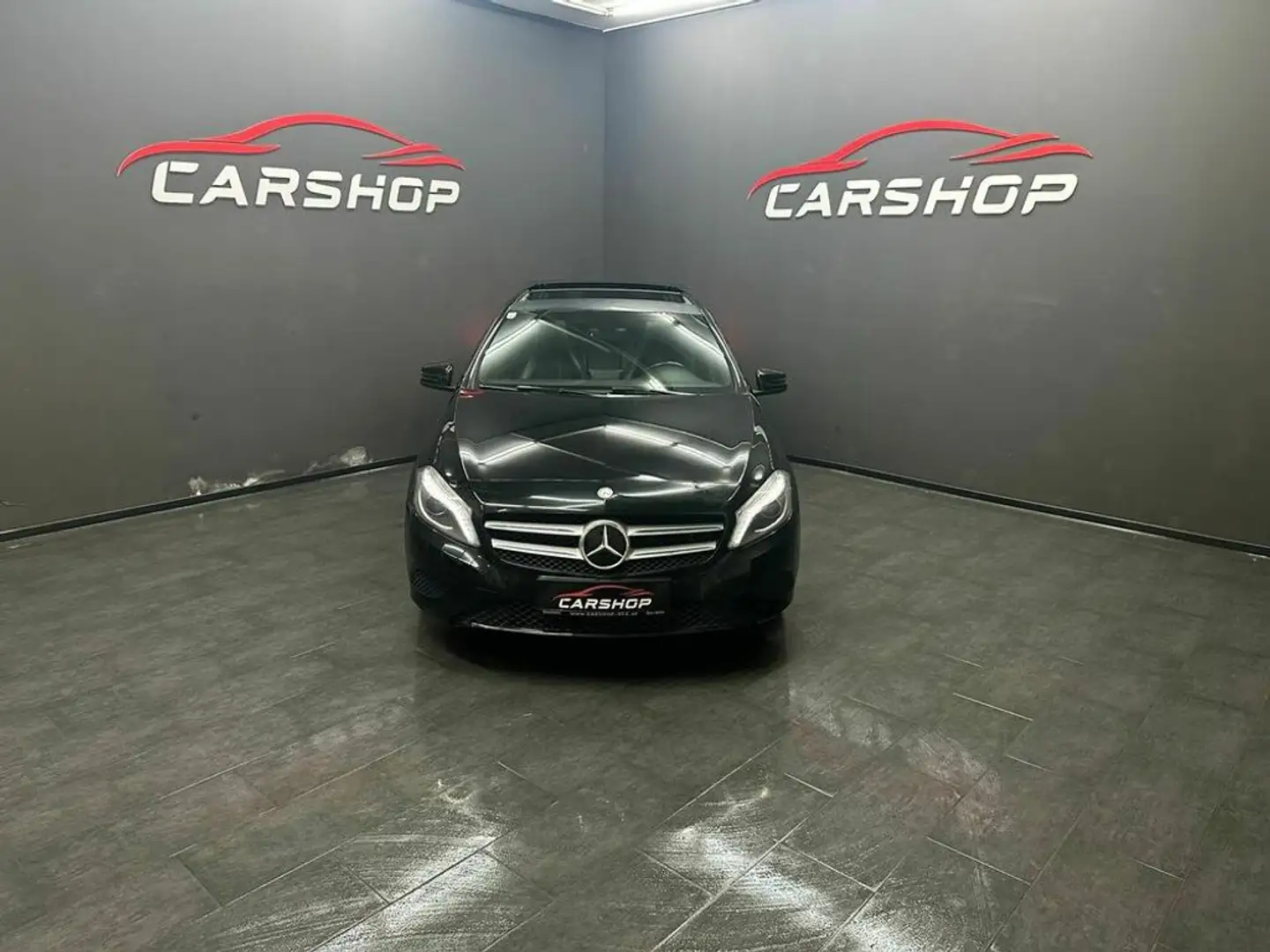 Mercedes-Benz A 180 BlueEfficiency Panoramadach Schwarz - 1