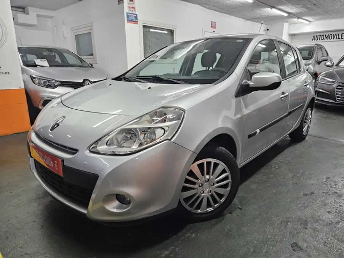 Renault Clio 1.5DCI Business 90 eco2 Gris - 2