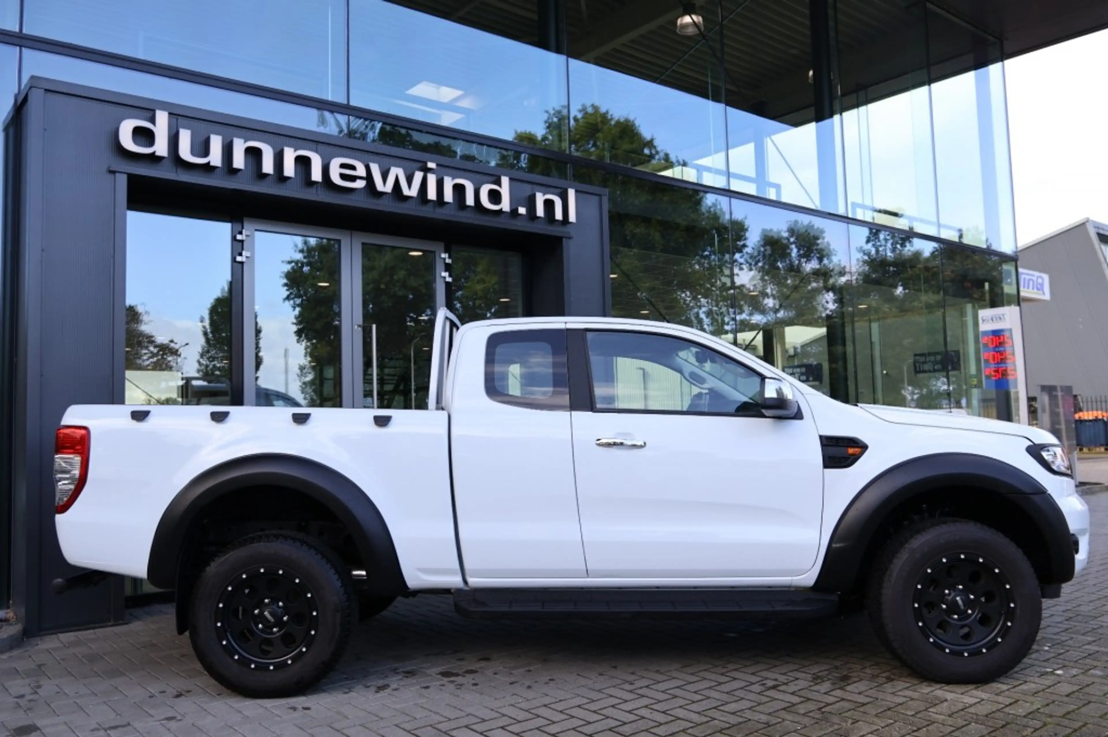 Ford Ranger 2.0 EcoBlue XLT Super Cab *175KM*NIEUW*AUTOMAAT*NA — photo 3