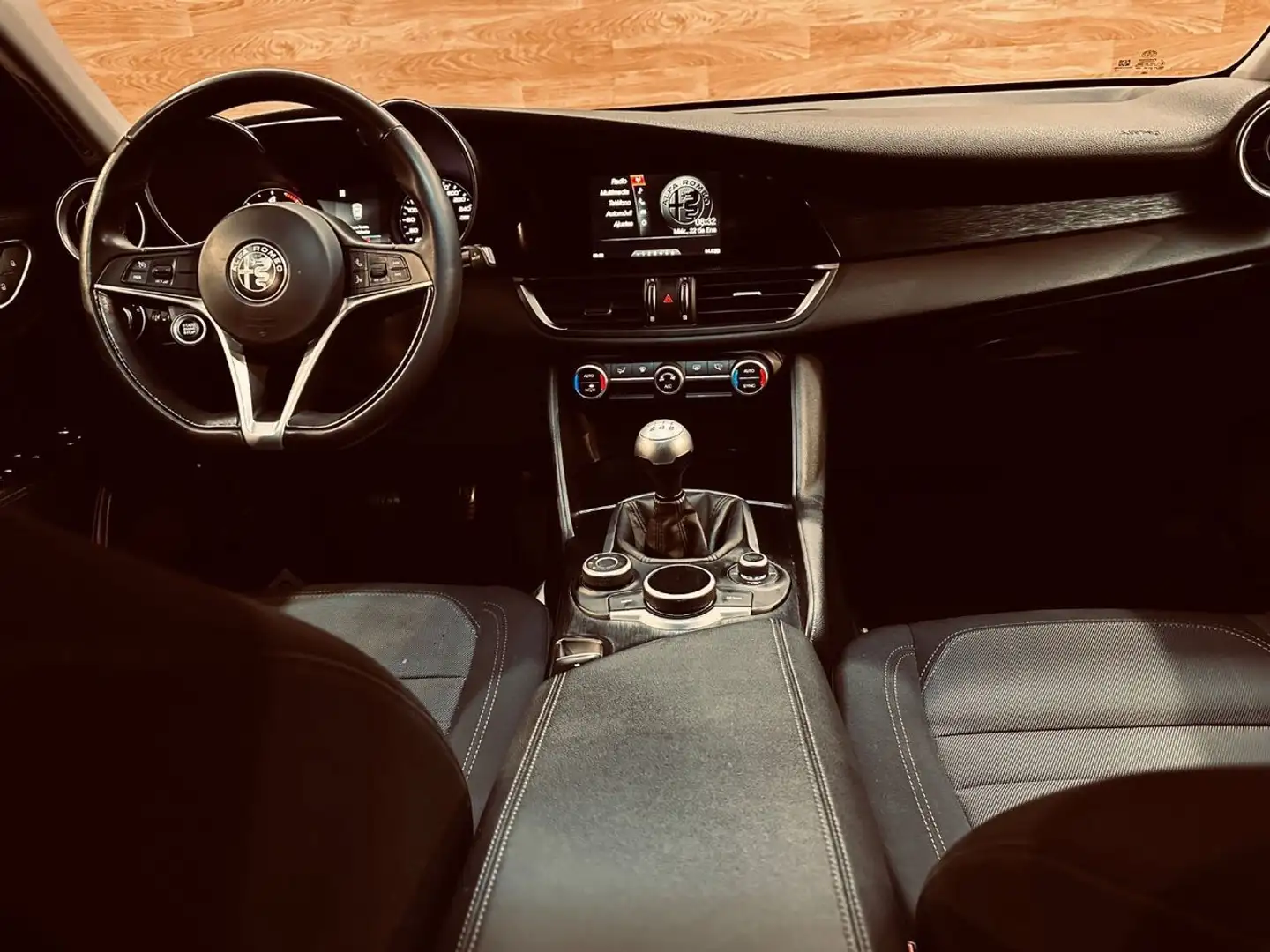 Alfa Romeo Giulia 2.2 Diesel 136 Negro - 2