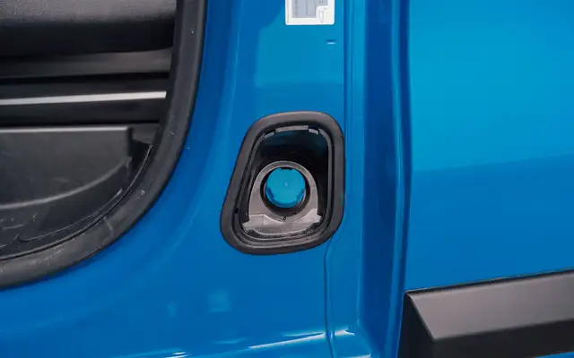 Opel Vivaro view 6