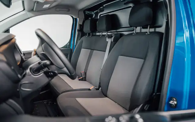 Opel Vivaro view 12