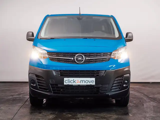 Opel Vivaro view 3