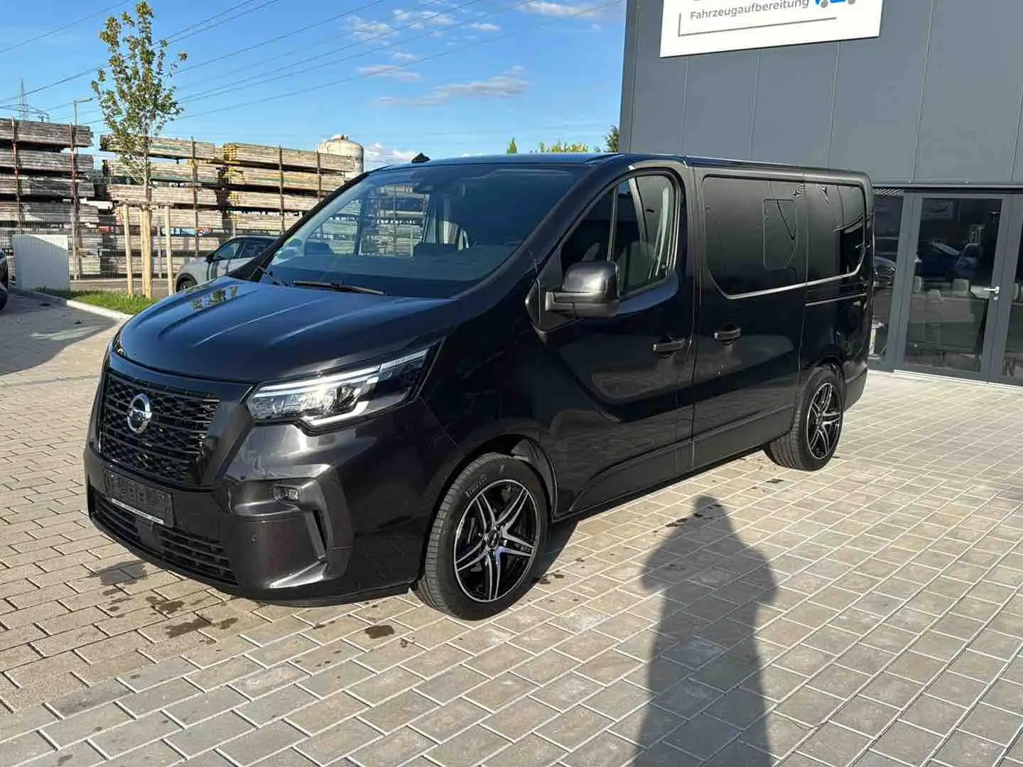 Nissan Primastar FlexVan L1H1 dCi170 DCT Standh./Schlafbank Zwart - 2