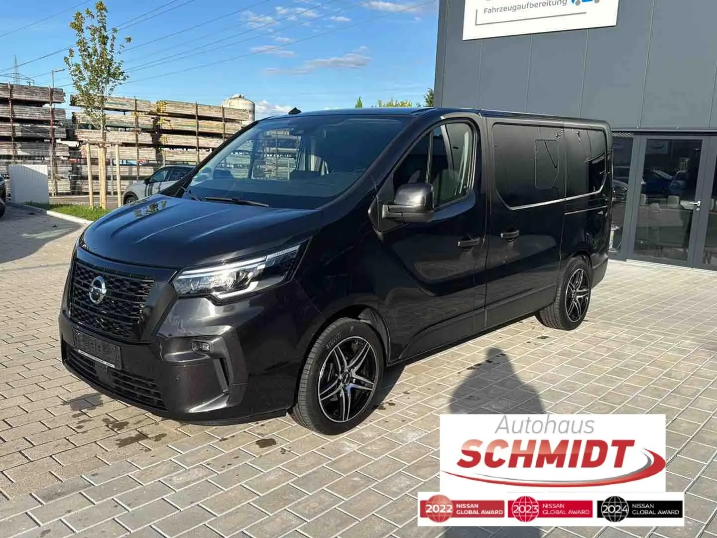 Nissan Primastar FlexVan L1H1 dCi170 DCT Standh./Schlafbank Zwart - 1