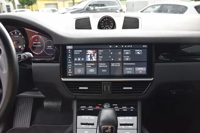 Porsche Cayenne Coupe *360°Kamera*Panorama*Luftfederung* Ansicht 9