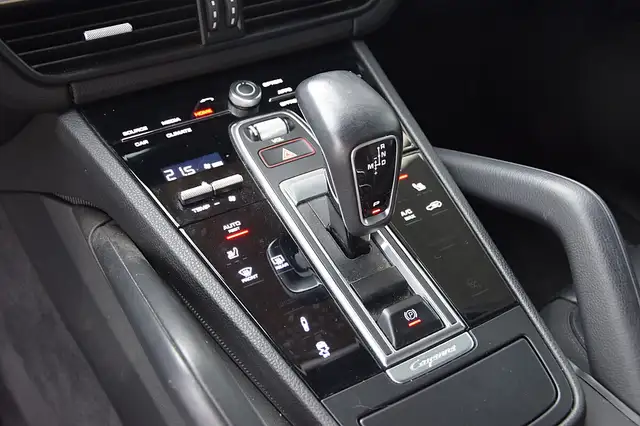 Porsche Cayenne Coupe *360°Kamera*Panorama*Luftfederung* Ansicht 10