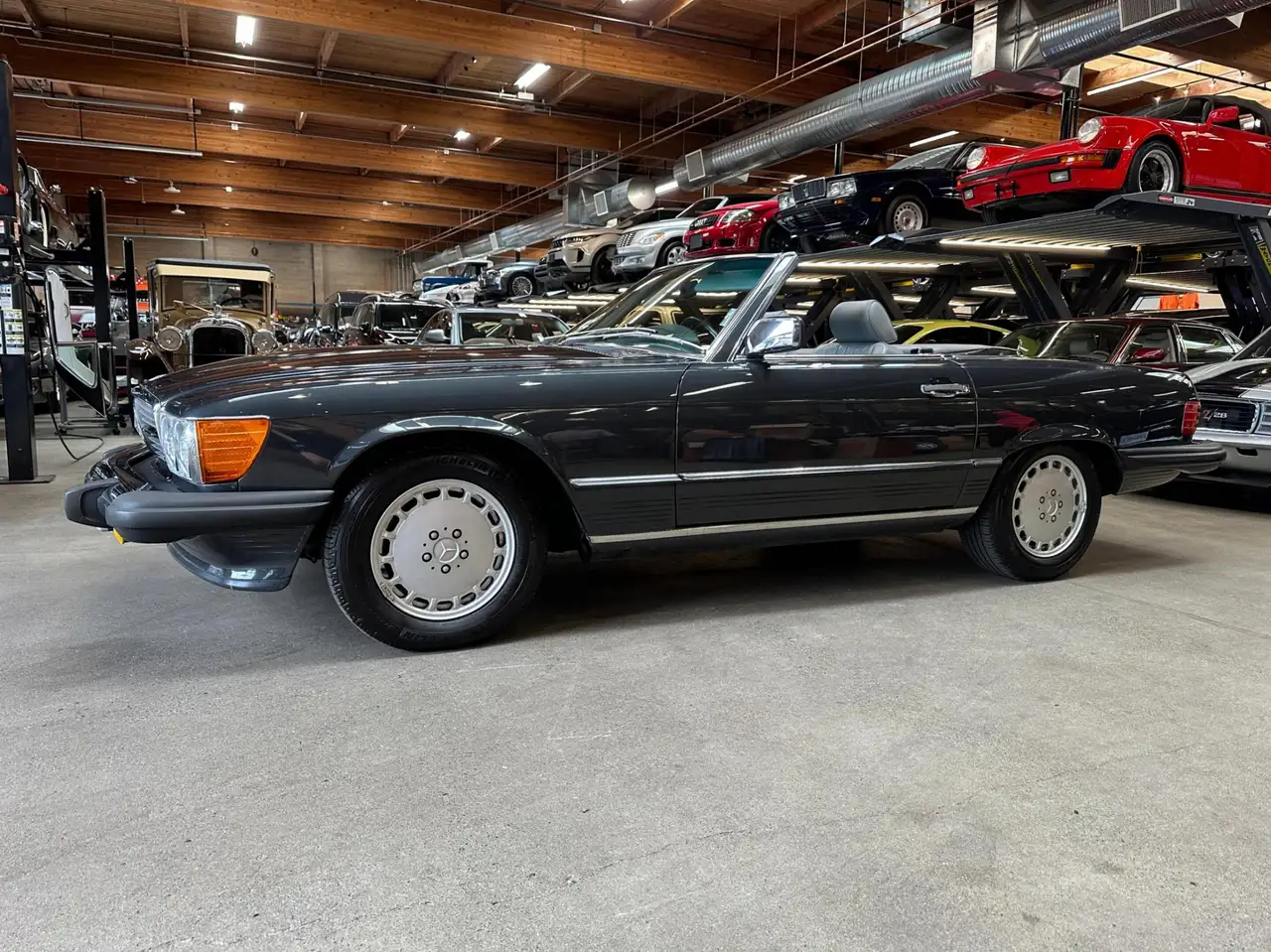 1988 Mercedes-Benz 560