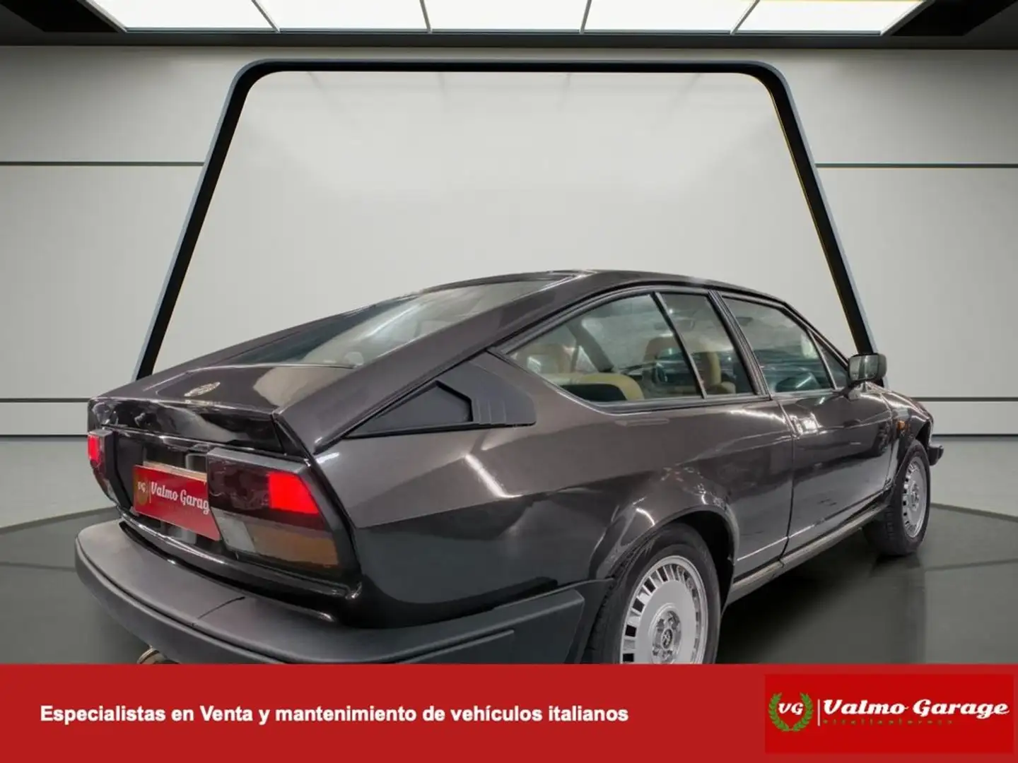 Alfa Romeo GTV 2.0 Gris - 1