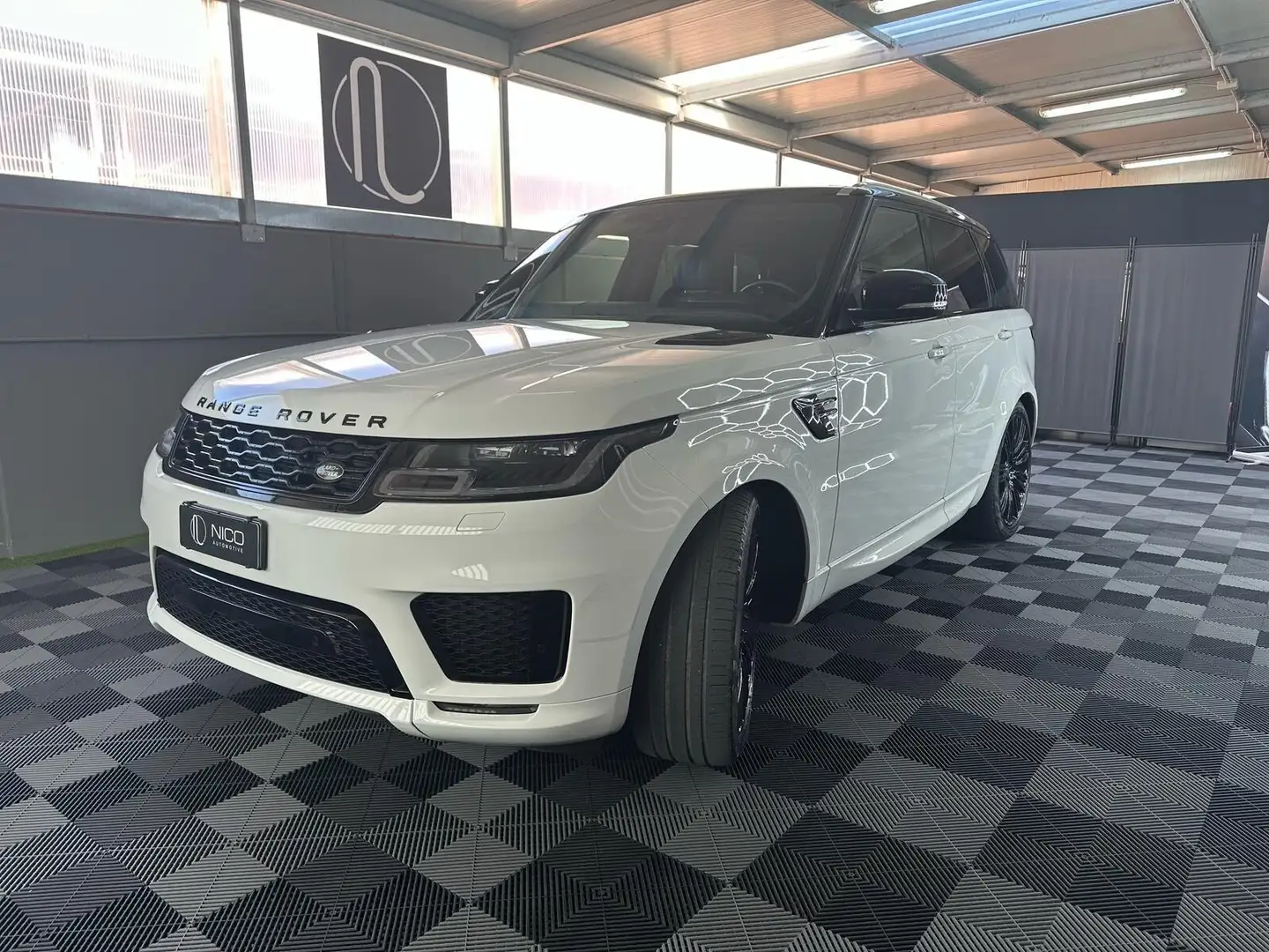 Land Rover Range Rover Sport Range Rover Sport 3.0 SDV6 249 CV HSE Blanco - 2