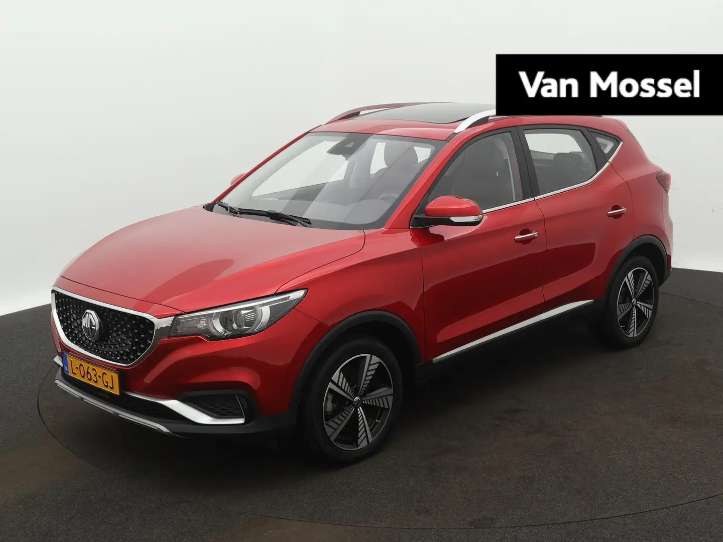 MG ZS EV Luxury 45 kWh | Leder | Navi | Panoramadak | Ca Rood - 1