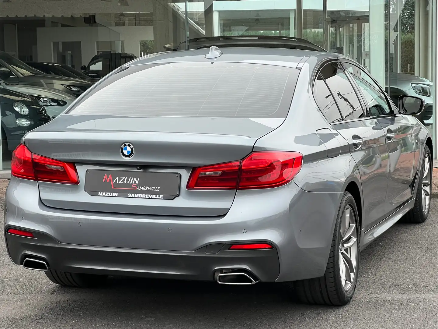 BMW 520 iA * Pack M * Full LED * 1er Prop * Carnet Complet Blauw - 2