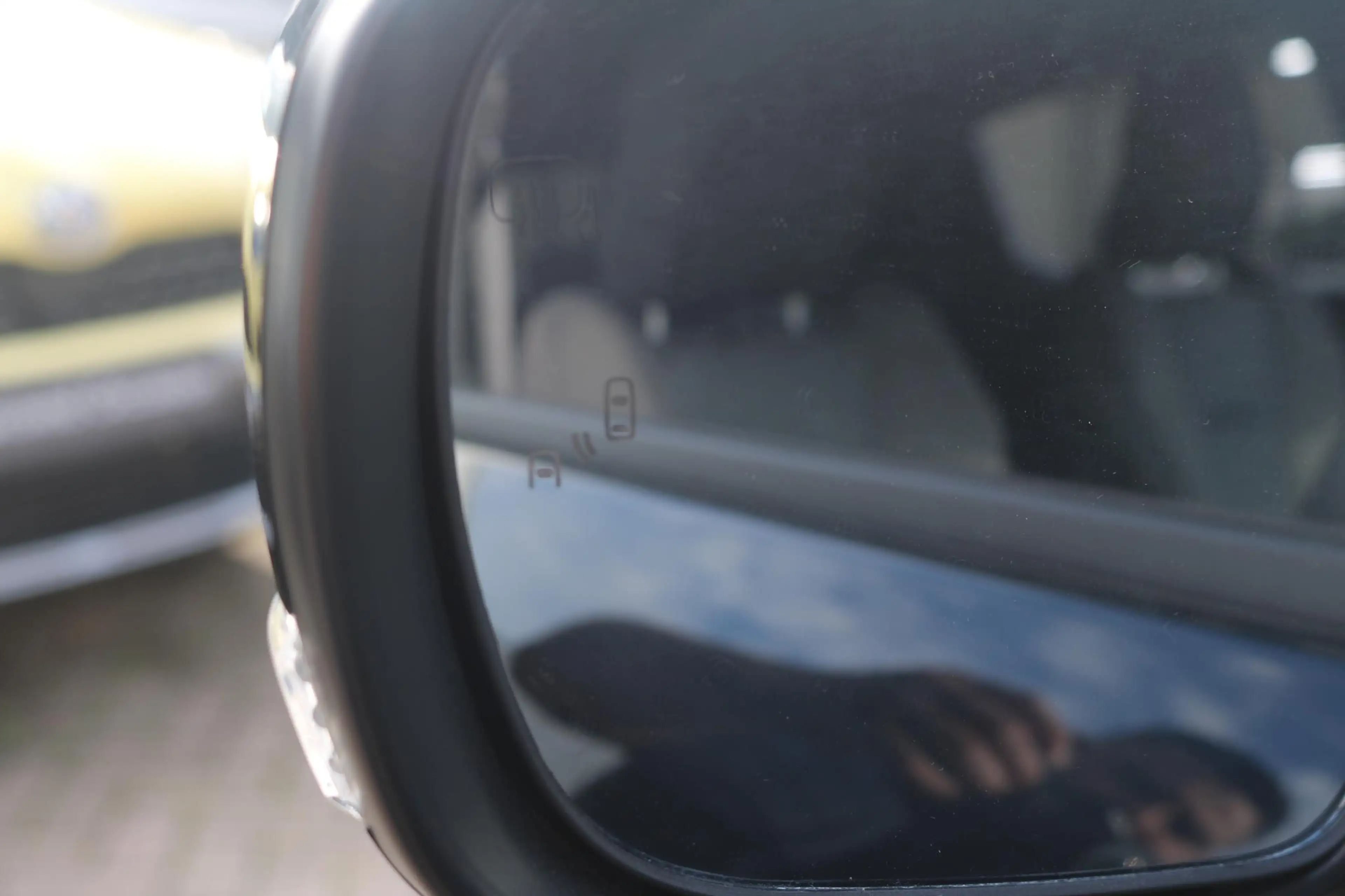 Toyota Urban Cruiser Dynamic 61 kWh , BSM, Achteruitrij camera, adaptiv — photo 15